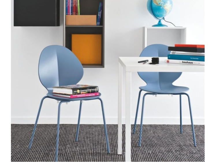 Calligaris - Basil Metal Leg Dining Chair