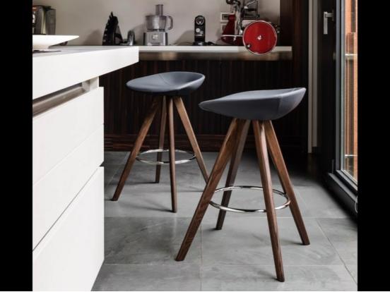 Calligaris - Palm Stool Wooden leg (Made To Order)
