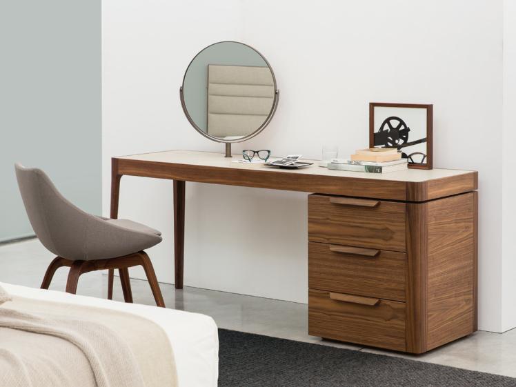 Porada - Afrodite Desk