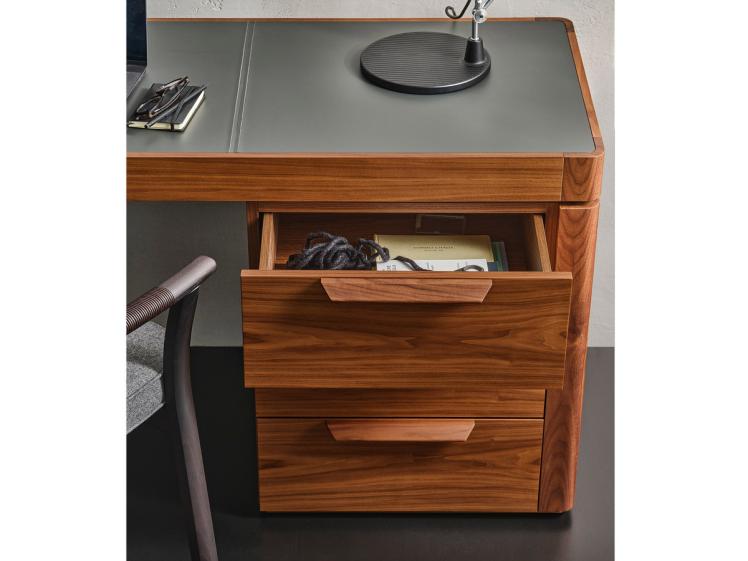 Porada - Afrodite Desk