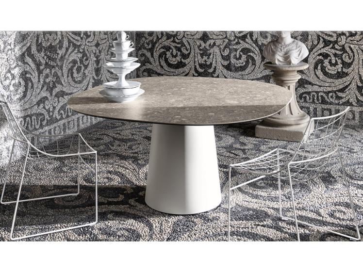 Sovet Italia - Totem Ceramic Outdoor Dining Table 