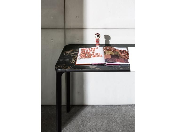 Sovet Italia – Slim Console table