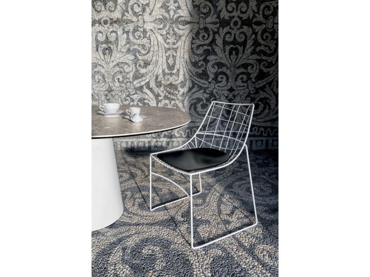Sovet Italia - Totem 180cm Elliptical Ceramic Dining Table